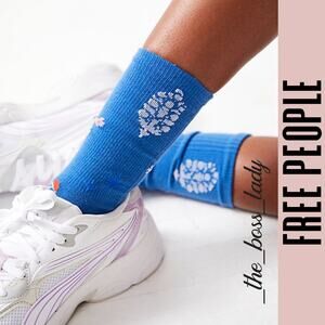 Free People crew socks buti logo